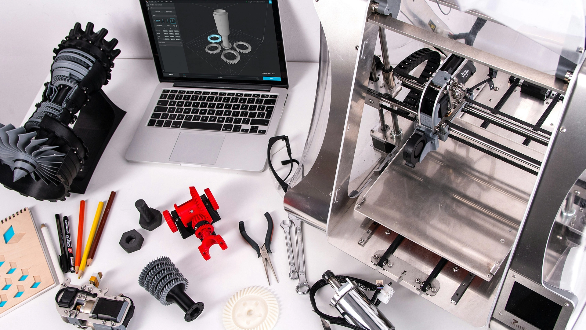 Hugging Face, Fiyatı $100’dan Başlayan 3D Robot Kolunu Piyasaya Sürüyor