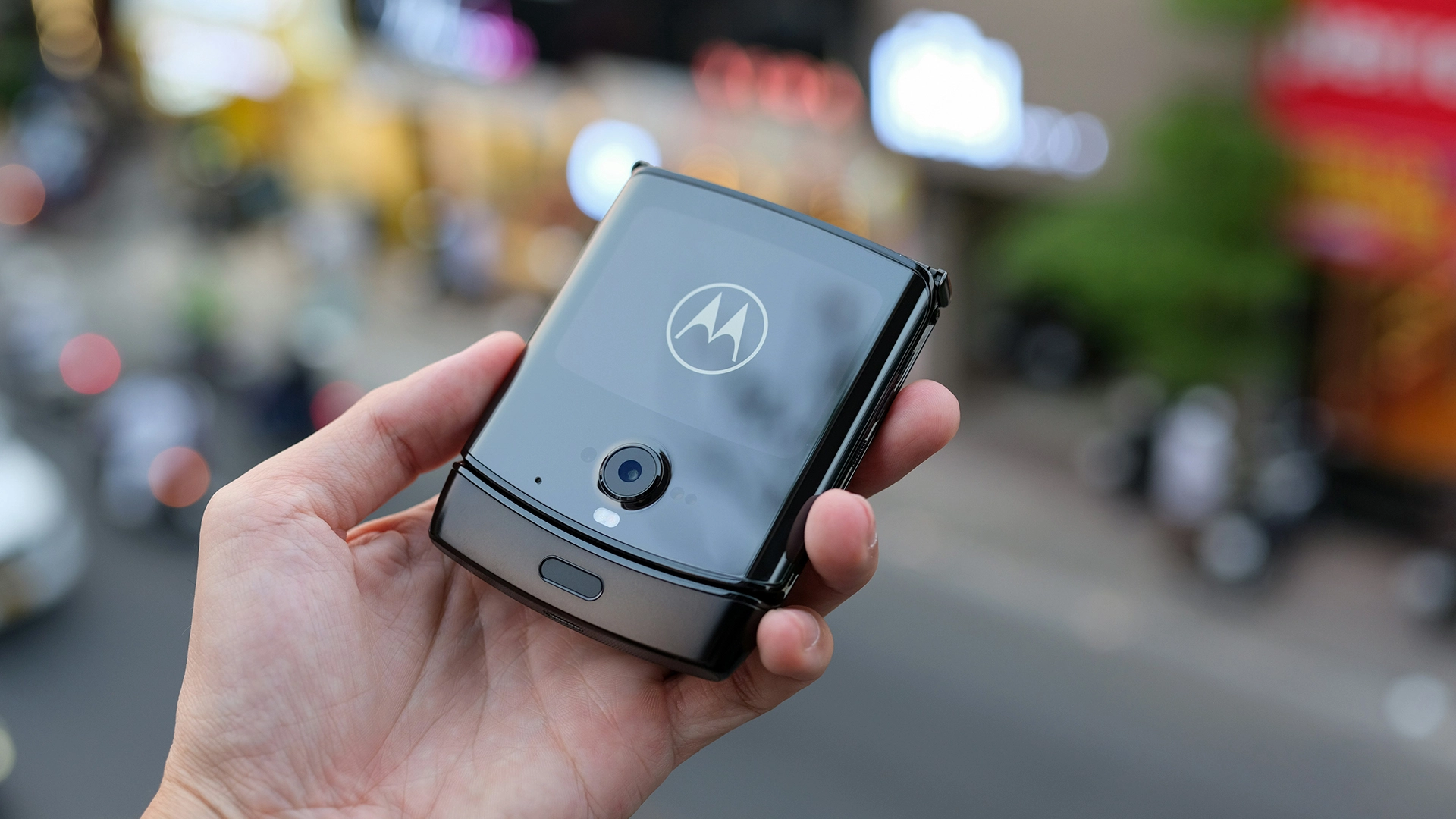 Perplexity ve Motorola, Akıllı Telefonlara Yapay Zekâ Getirecek Yeni Ortaklığı Duyurdu