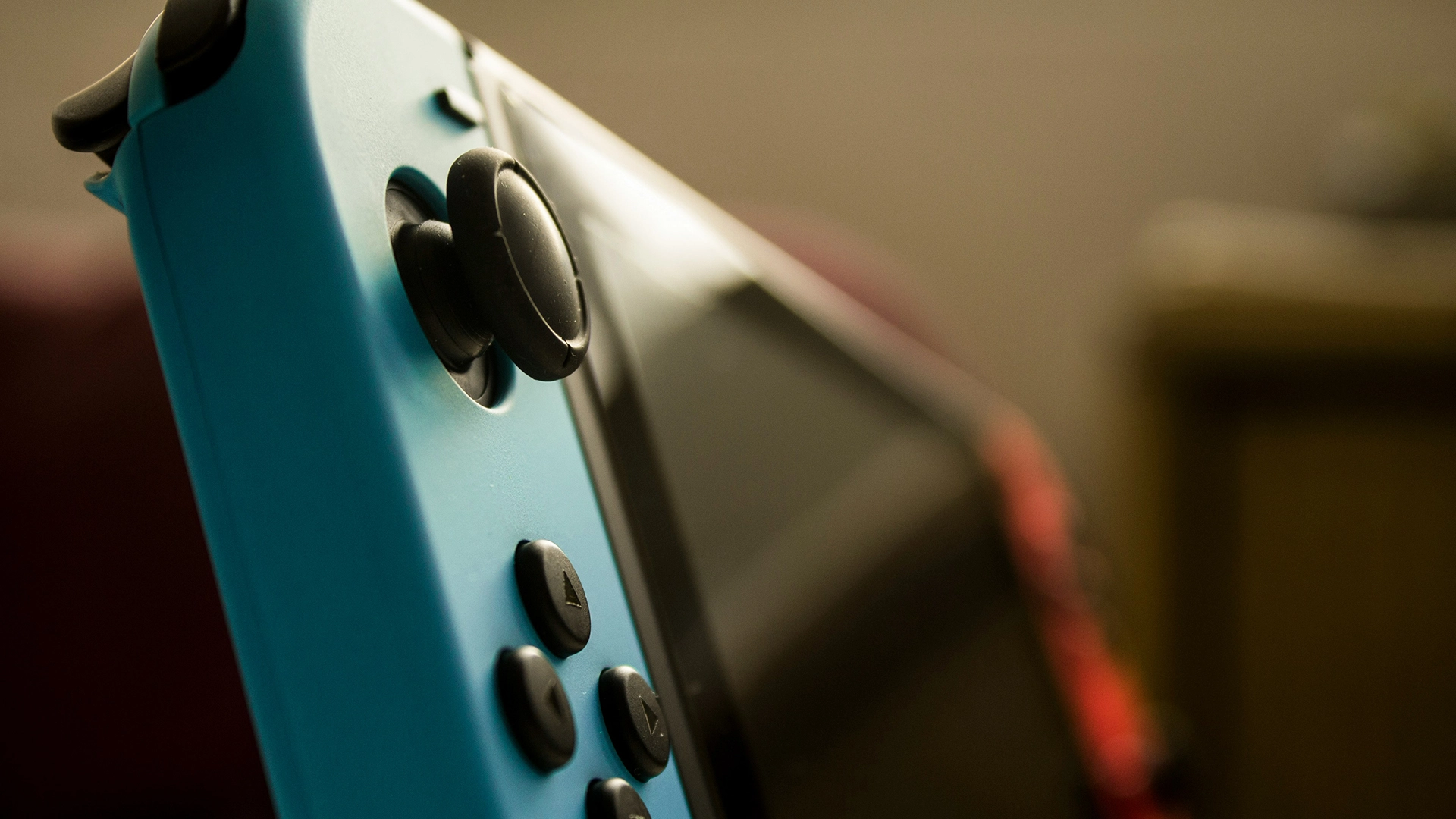 Hayranlar Yeni Nintendo Switch 2&rsquo;yi Almak İ&ccedil;in G&uuml;nlerce Sıra Bekliyor, Ancak Bazı Konsollar Hasar G&ouml;rm&uuml;ş