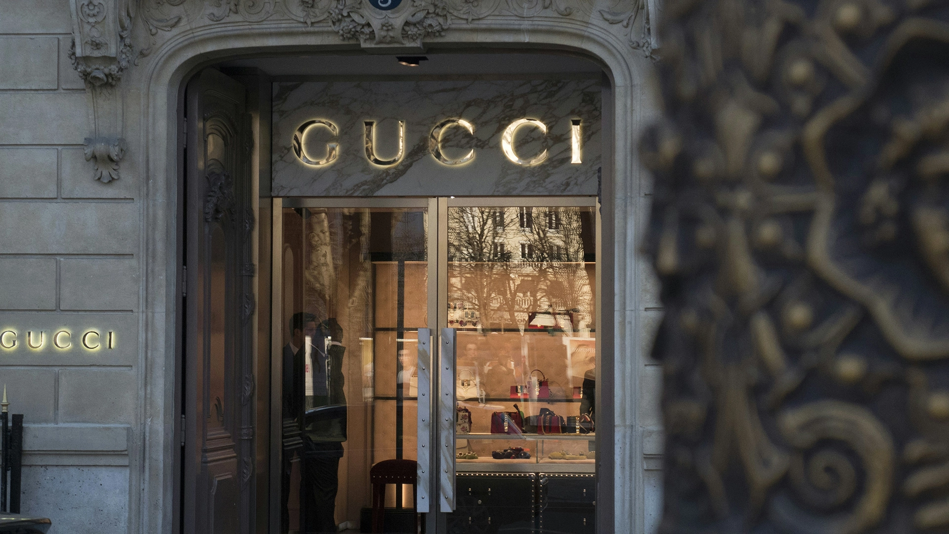 Hackerlar, Gucci ve Balenciaga Veri İhlallerinde Milyonları A&ccedil;ığa &Ccedil;ıkarıyor